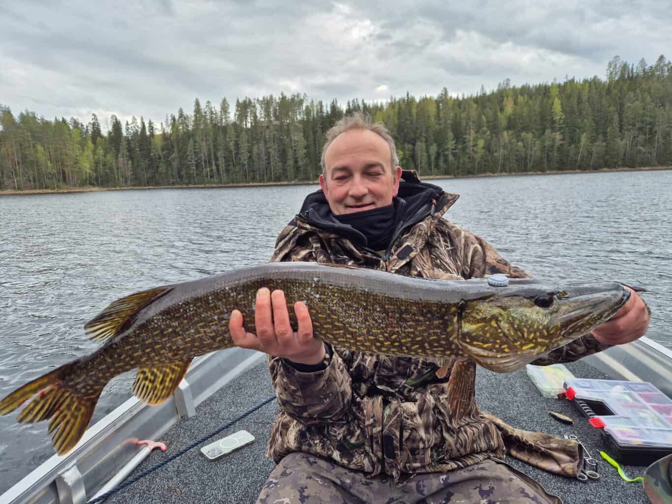 Fishing in Finland lake Simpelejärvi and Saimaa 9 ae16c363 b43f 4a46 bd1d 806c9be3c141